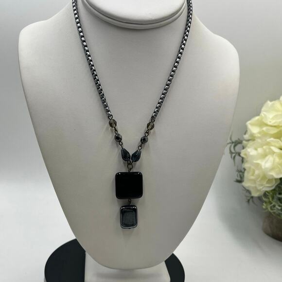 SABIKA Designer Two Tone Dark
Grey Metal Purple Black Bead Y Style Necklace - Picture 1 of 10